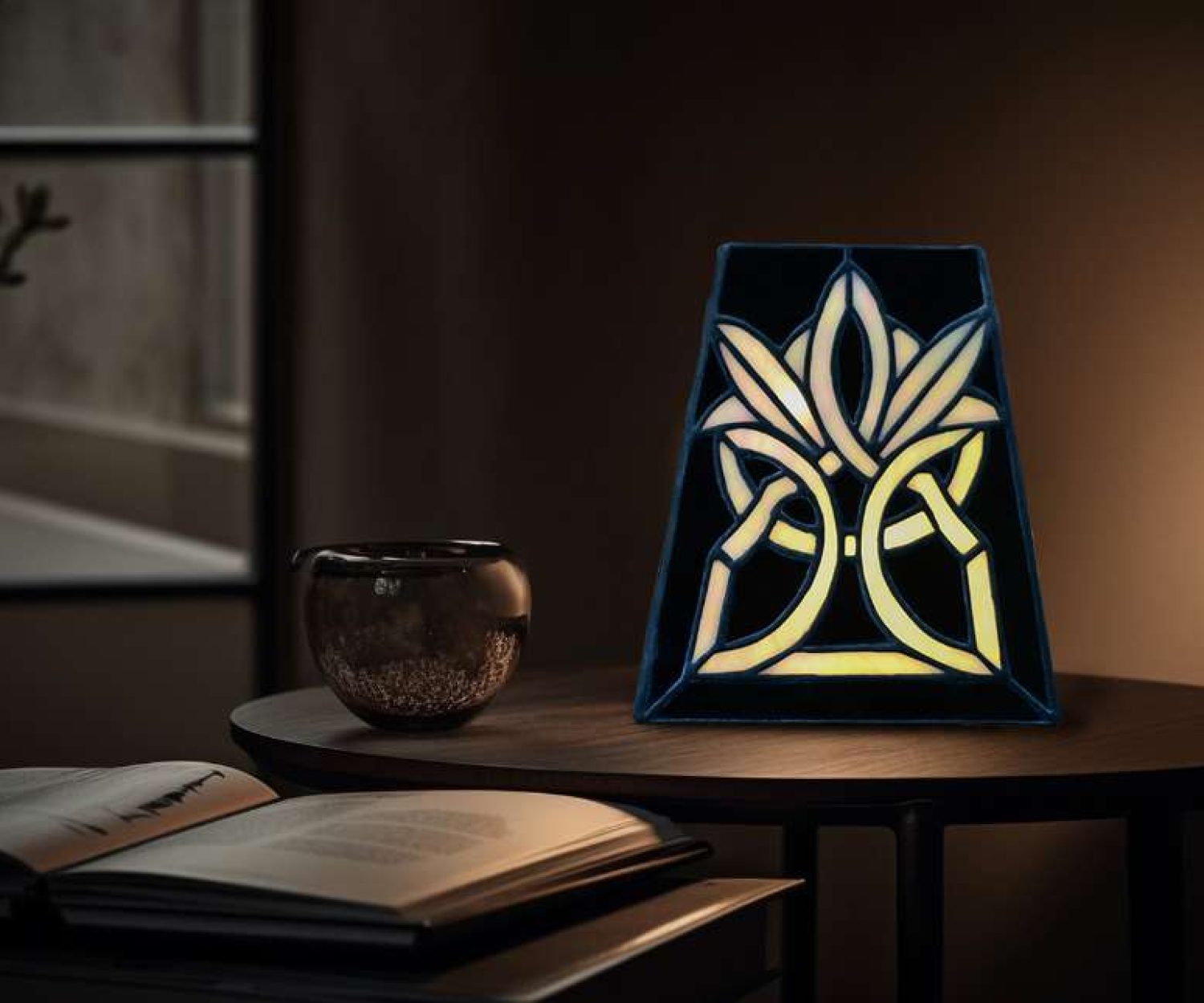 Stained Glass- Lantern-Trinity- Midnight Pearl- Small