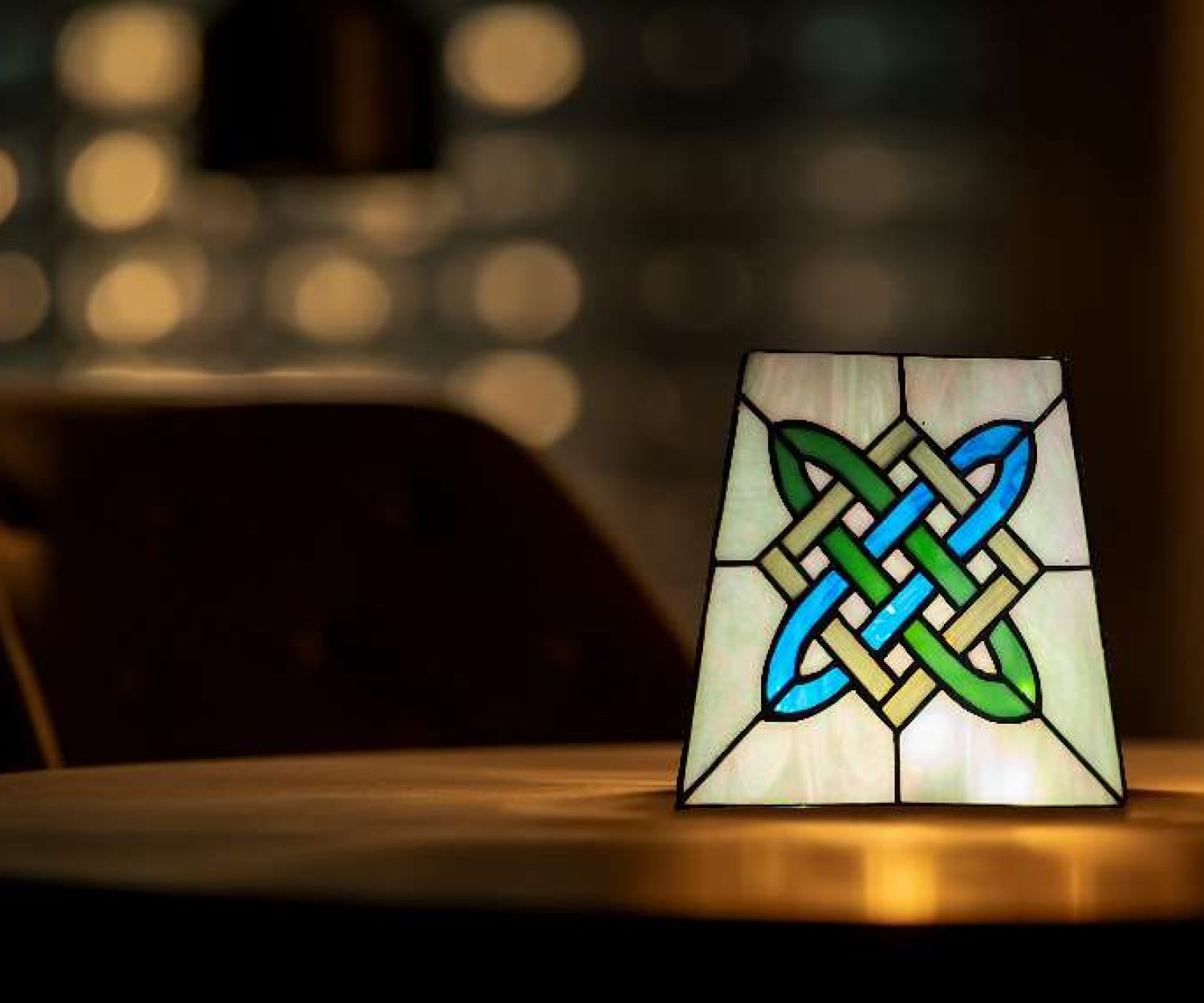 lantern-Infinity Knot-Ocean-Mother-Of-Pearls