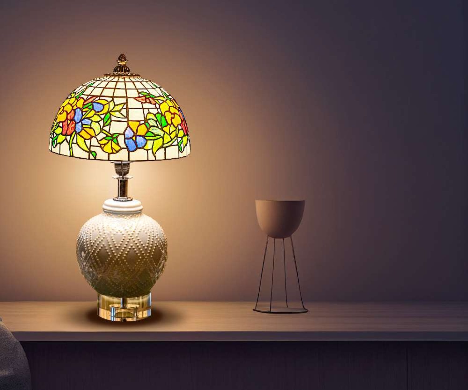 TiffanyLamp-PansyT-Ivory
